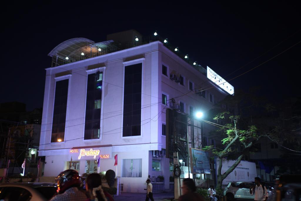 Hotel Sooriya Residency Chennai Zewnętrze zdjęcie